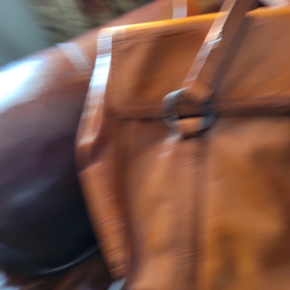 BCBG womens large handbag/tote beautiful brown semi-gloss leather vintage - Picture 10 of 12